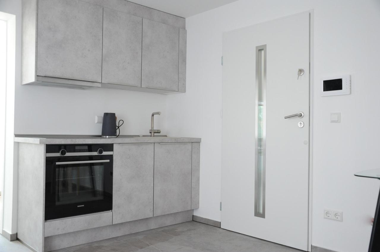 Kleine Studio-Wohnung, Kontaktloser Check-In เมคเคนบอยเริน ภายนอก รูปภาพ